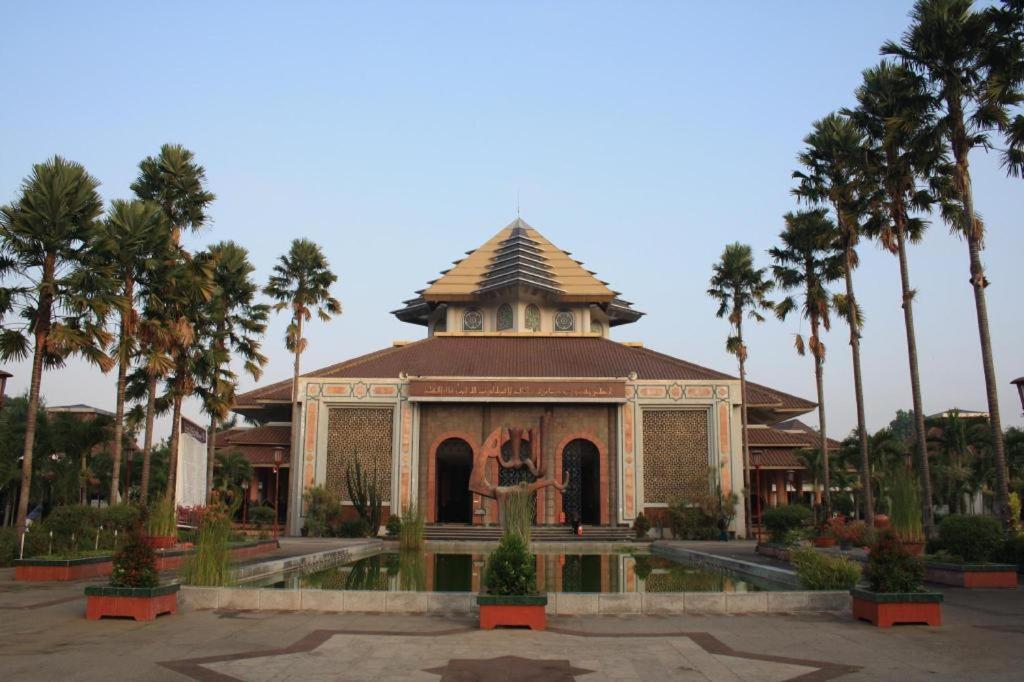 Wood Pecker Hotel Pakualaman Exterior photo
